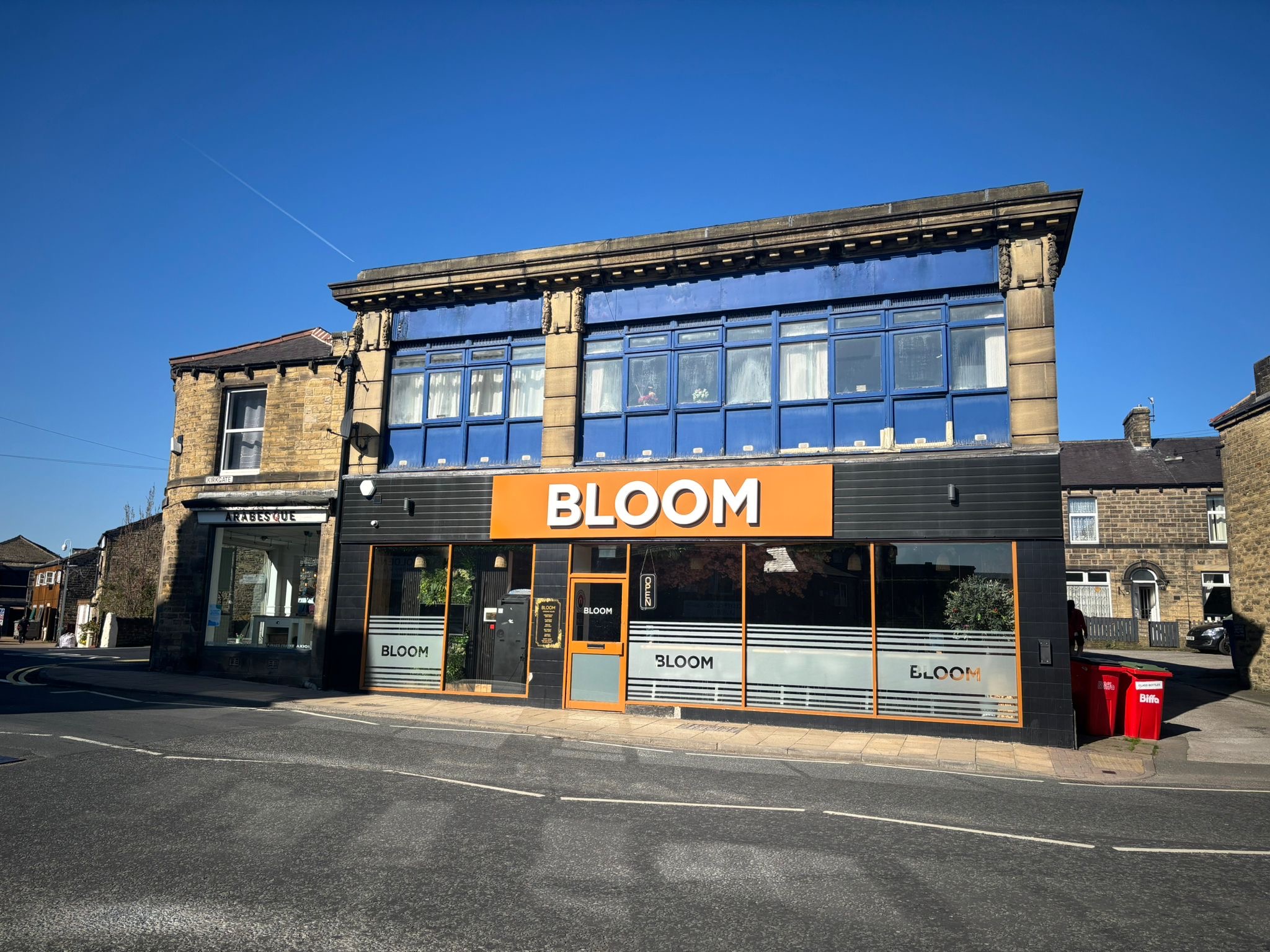 Well-Established And Popular Bar Business